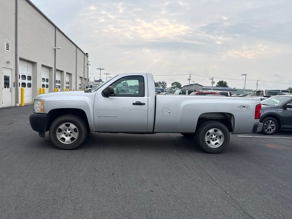 chevrolet silverado 1500 2011 1GCNKPEAXBZ235742 image chevrolet silverado 1500 2011 1GCNKPEAXBZ235742 image